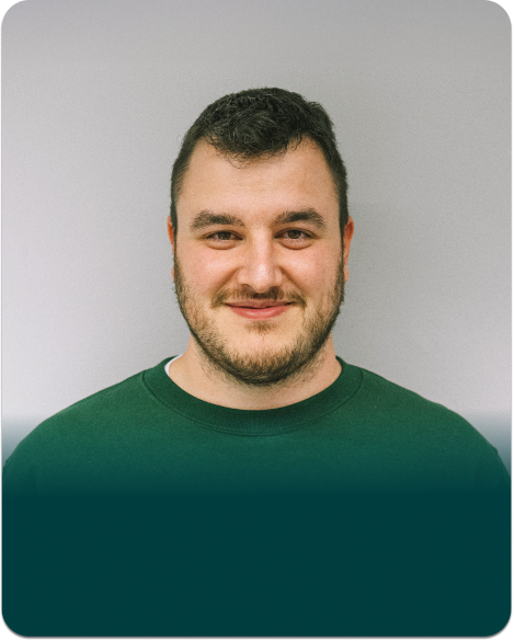 Alvaro — CTO + Design & Co-Founder Alvaro, CTO + Design & Co-Founder en Lueira
