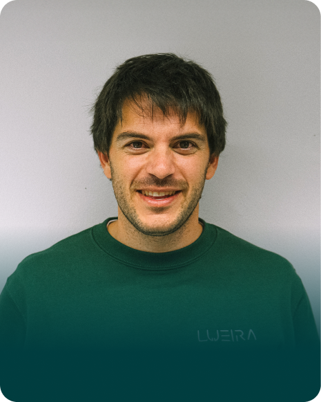 Dani — CEO & Co-Founder Dani, CEO & Co-Founder en Lueira